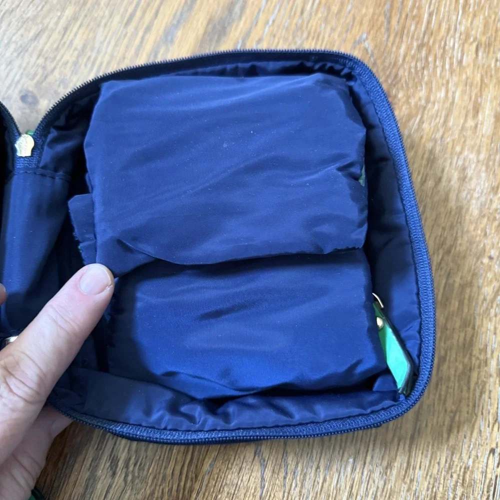 PurseN  Weekender Jewelry Case Navy Blue/Green Piping Expandable Satin